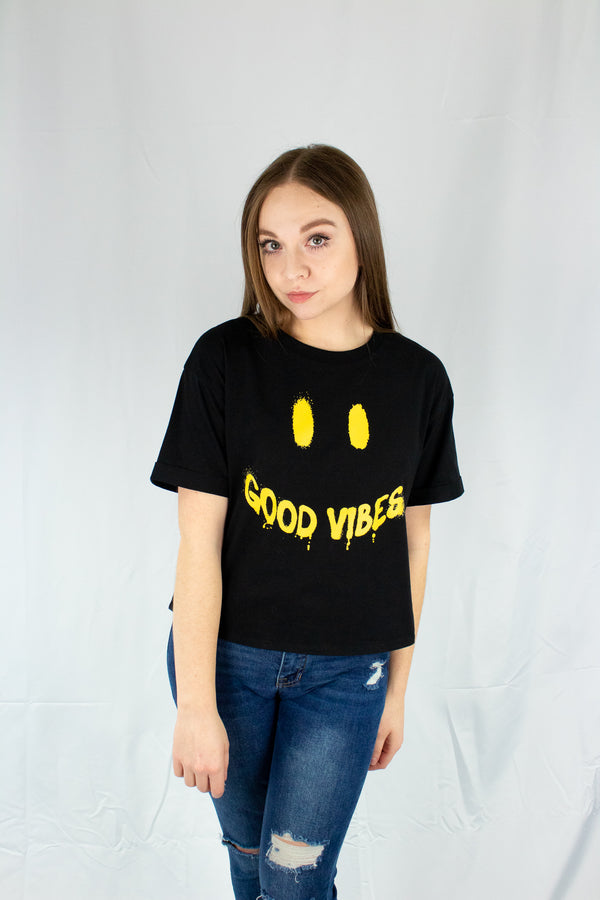 Good Vibes Smile Cropped Black Graphic Tee